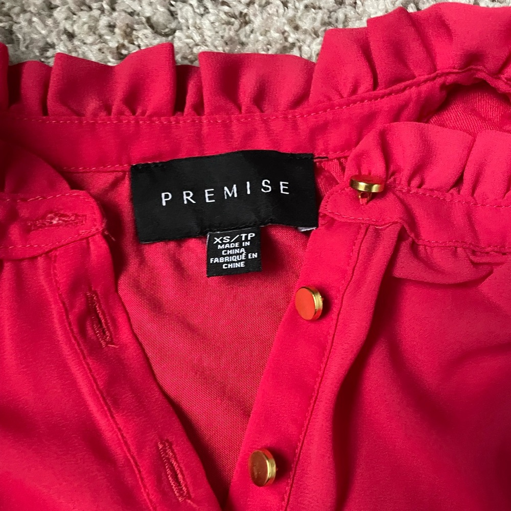 Premise Sleeveless Red Blouse - Ruffle Collar, Golden Buttons - Size XS/TP